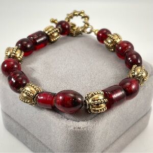 Stunning Vintage Gold Tone Deep Red Artisan Glass Beaded Statement Bracelet